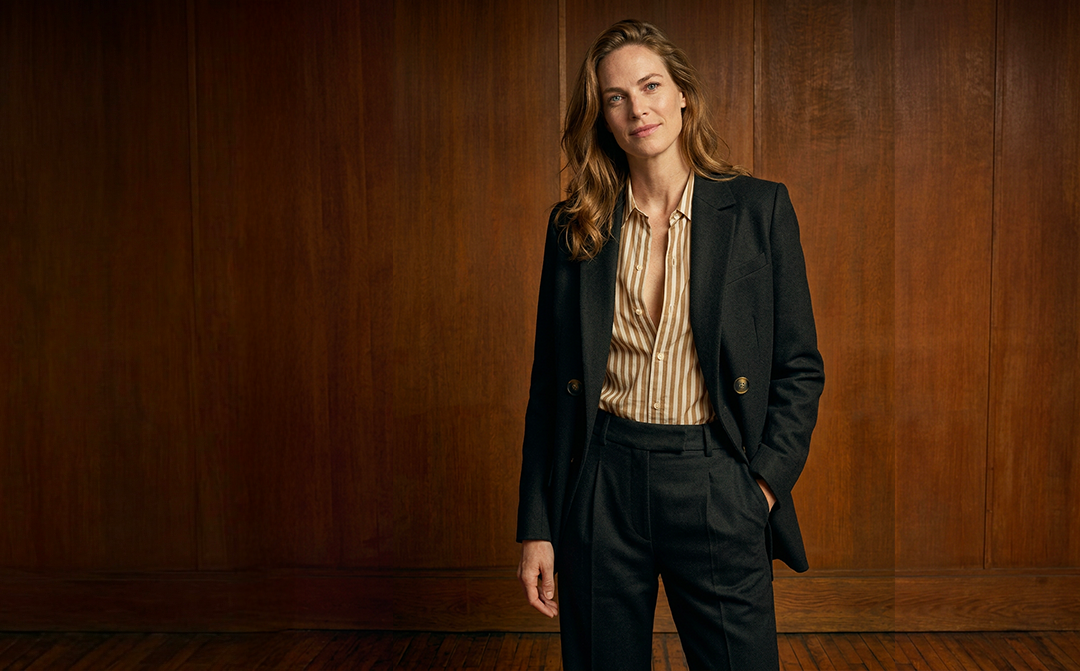 Costume femme sur mesure : créer une tenue unique, pensée pour votre silhouette